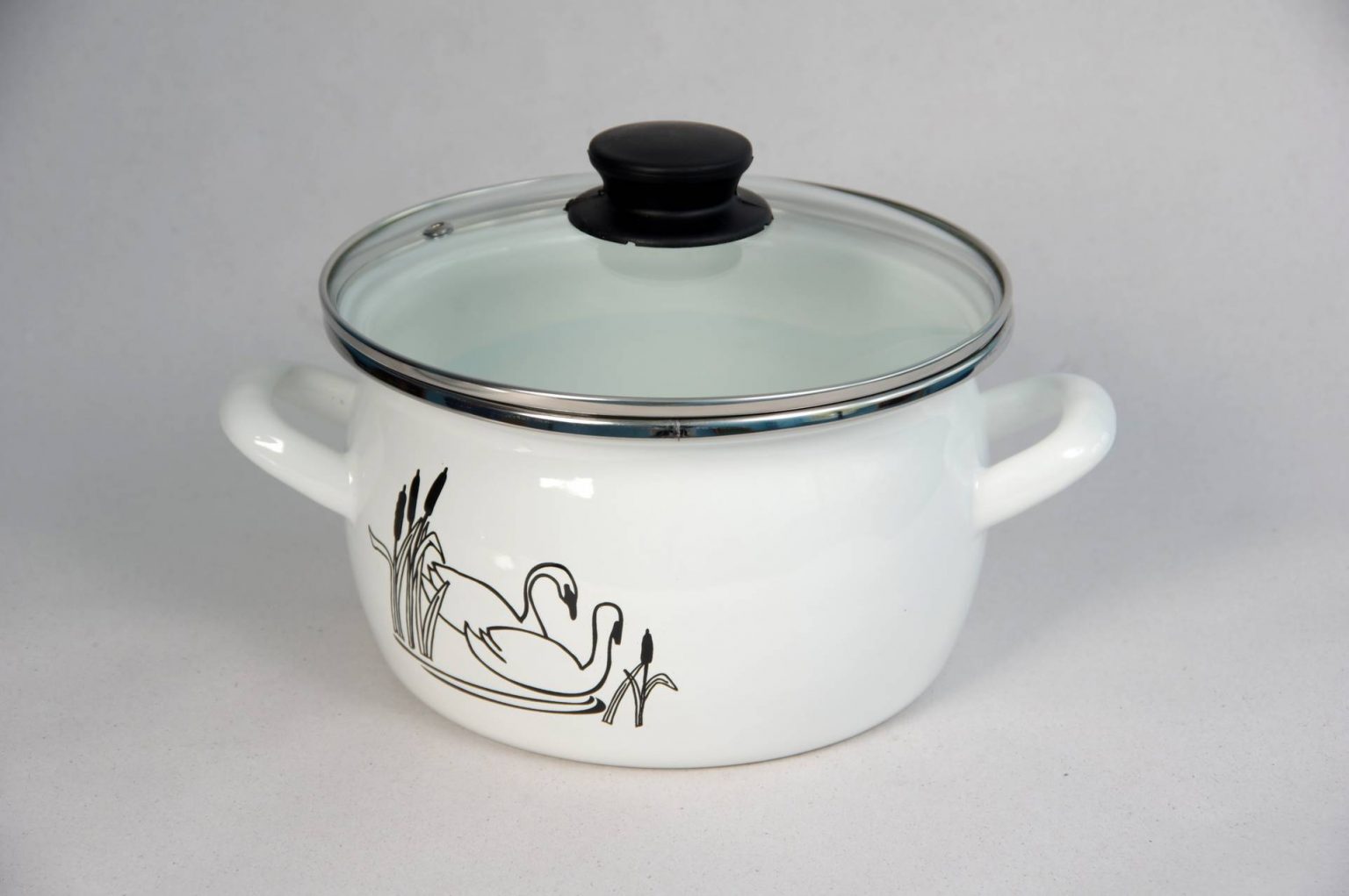 Кастрюля сфера белая с деколью «Лебеди» | Завод Сантэкс